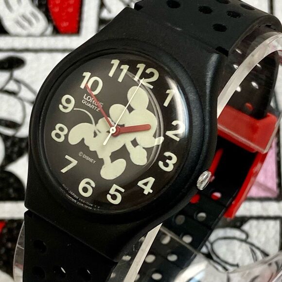 Vintage Disney X Lorus by Seiko Running Mickey Mouse Glow in the Dark Watch - Picture 5 of 16
